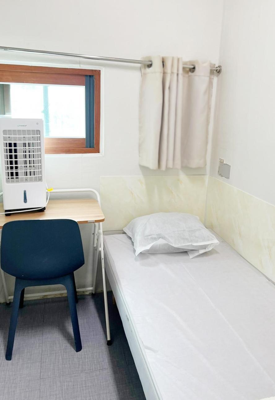Singleguesthouse Cozybed -man Only- Hostel *