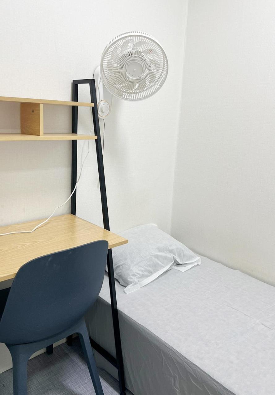 Singleguesthouse Cozybed -man Only- Asrama *